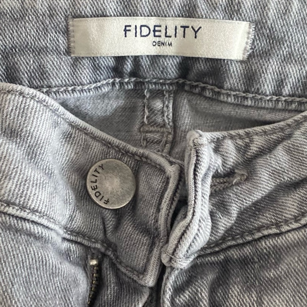 Fidelity Denim Grey Skinny Jeans 🩶